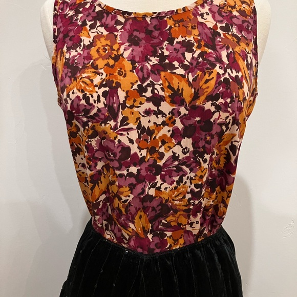 Covington Multicolor Floral sleeveless Blouse tank top - Picture 2 of 9